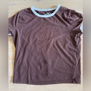 Hollister tee
